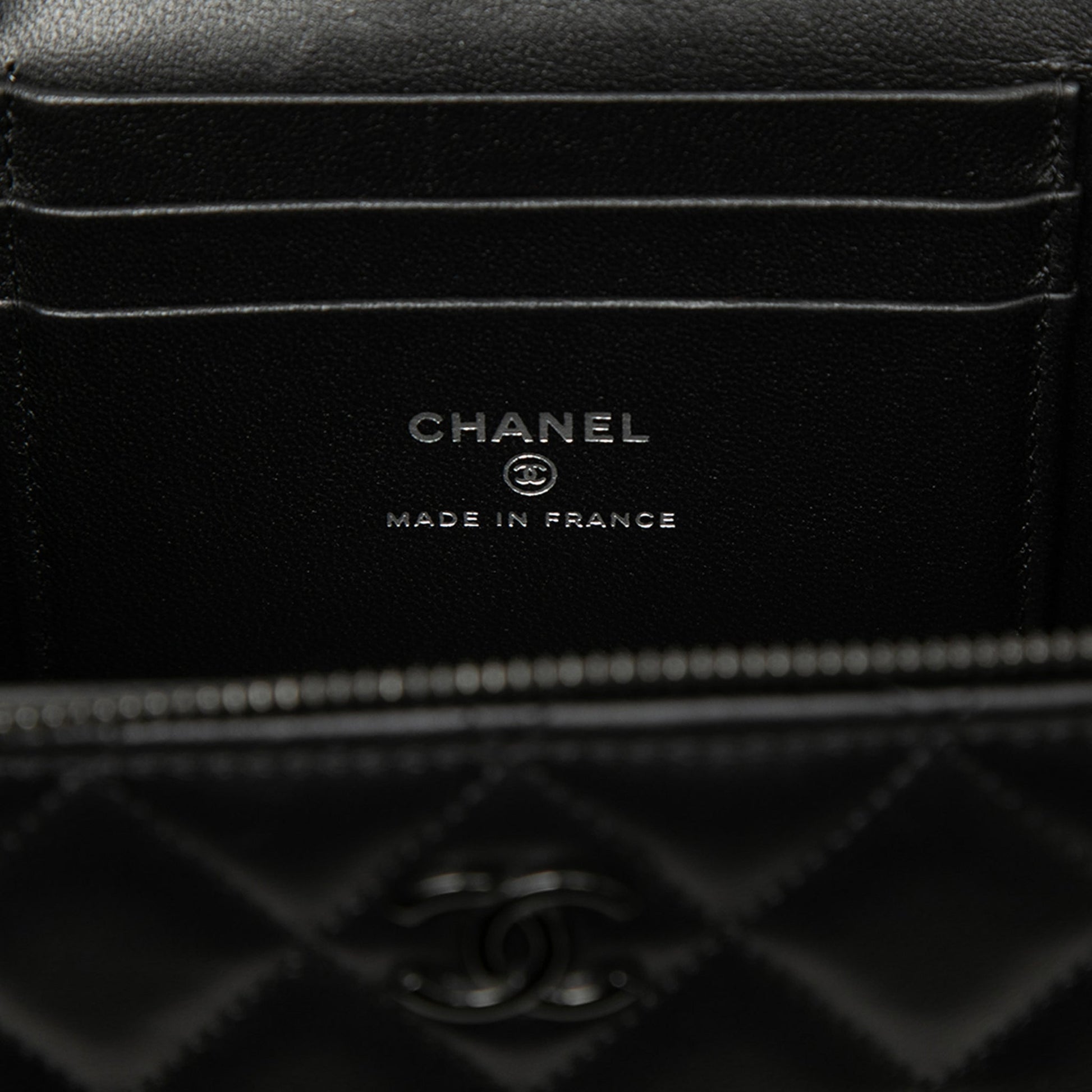 Second hand Chanel Vanity Case Small Lambskin Leather So Black Quilted with Chain Handbag Black - Tabita Bags