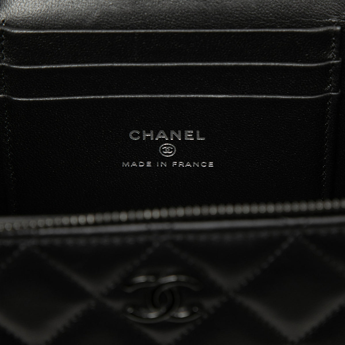 Second hand Chanel Vanity Case Small Lambskin Leather So Black Quilted with Chain Handbag Black - Tabita Bags