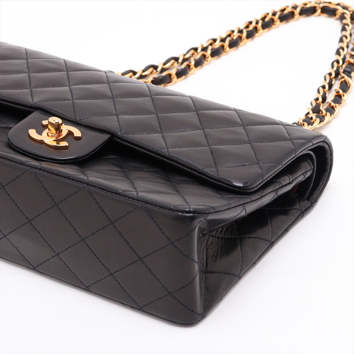 Second hand Chanel Vintage Classic Double Flap Medium Lambskin Leather Matelassè Shoulder Bag Black - Tabita Bags