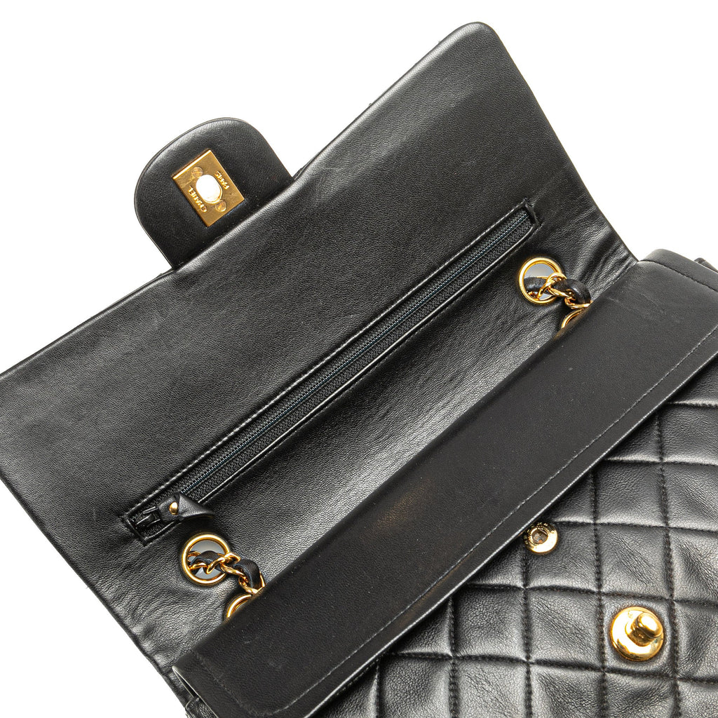 Second hand Chanel Vintage Classic Double Flap Medium Lambskin Leather Matelassè Shoulder Bag Black - Tabita Bags