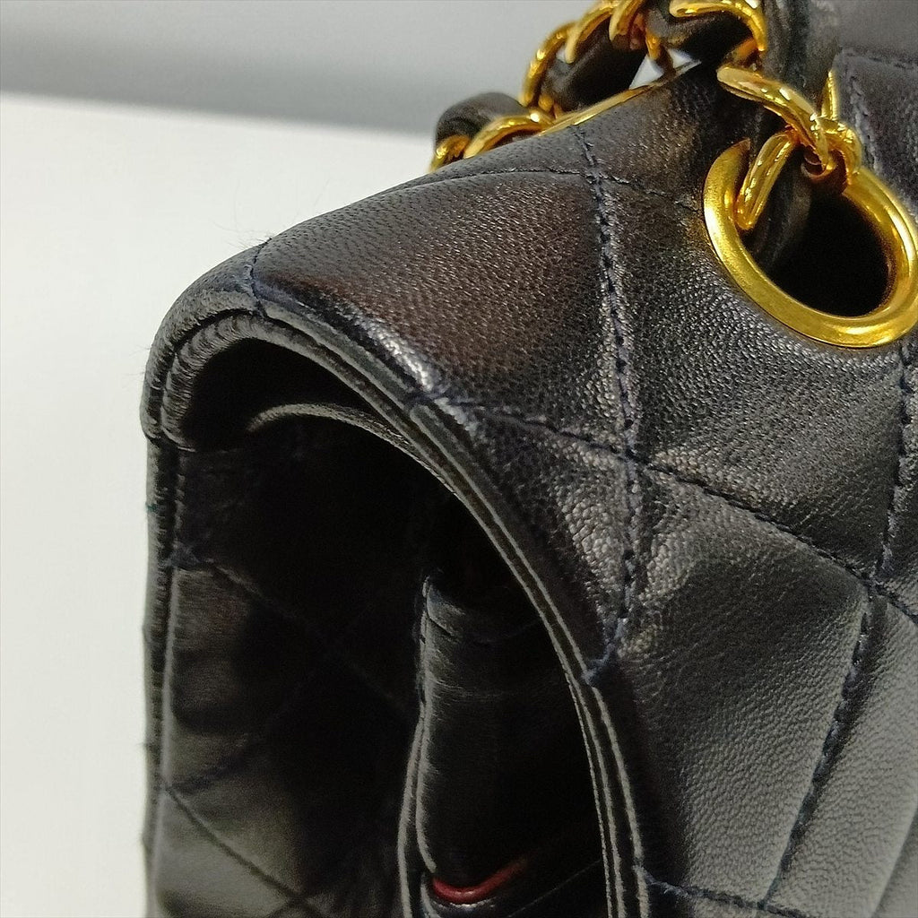 Second hand Chanel Vintage Classic Double Flap Medium Lambskin Leather Matelassè Shoulder Bag Black - Tabita Bags