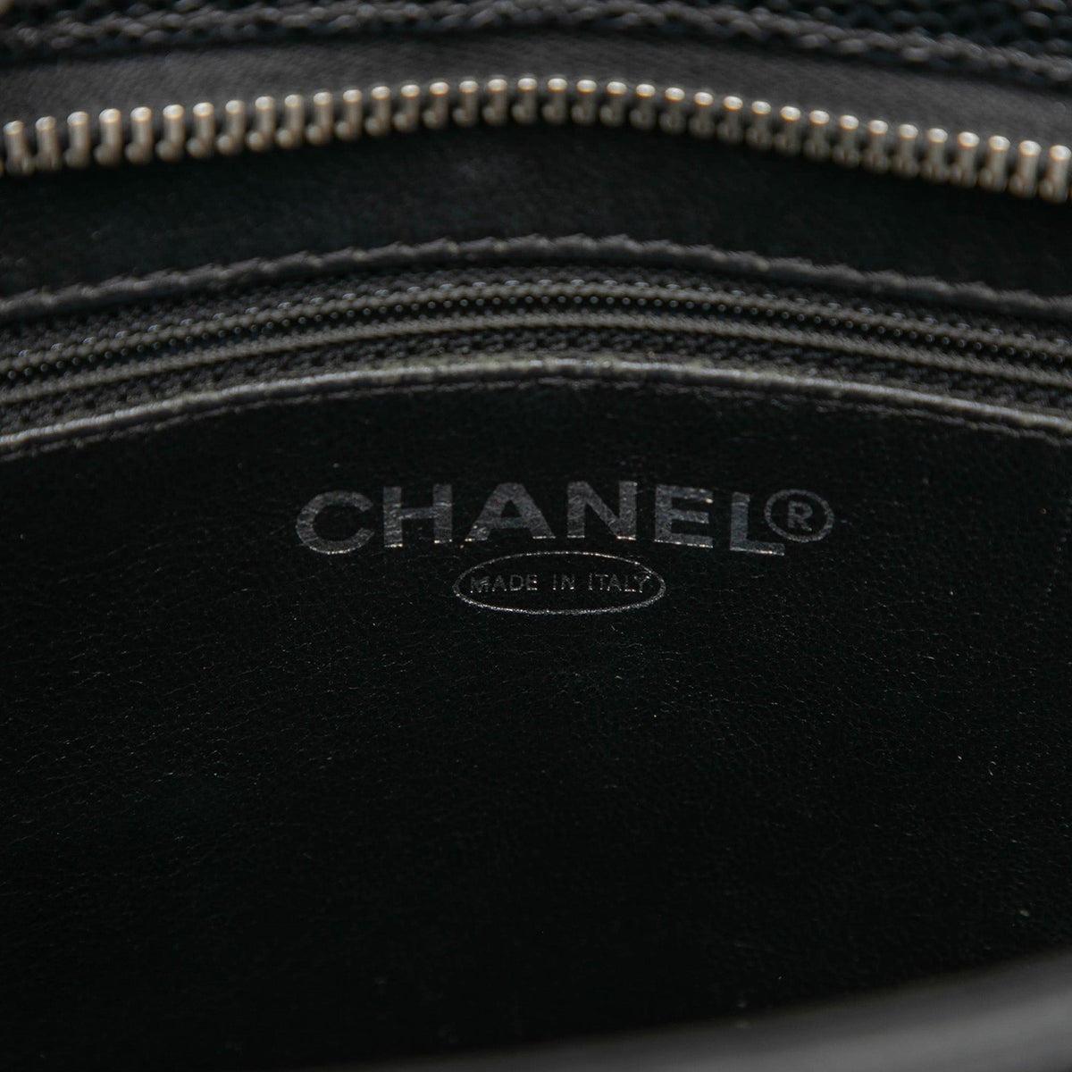 Second hand Chanel Vintage Medallion Caviar Leather Quilted Tote Handbag Black - Tabita Bags