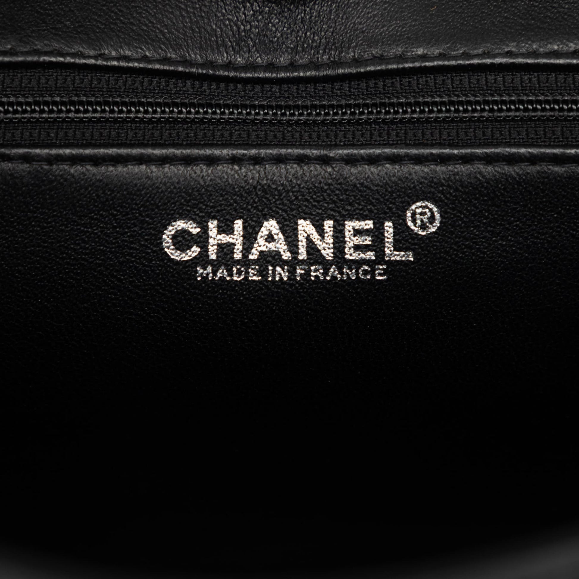 Second hand Chanel Vintage Medallion Caviar Leather Quilted Tote Handbag Black - Tabita Bags