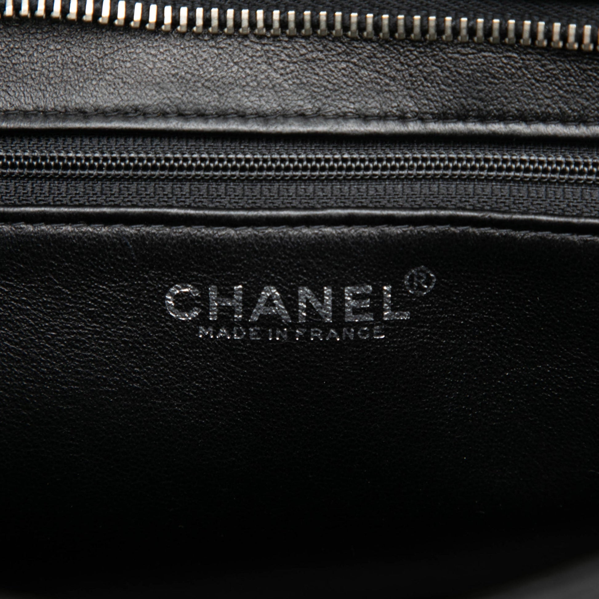 Second hand Chanel Vintage Medallion Caviar Leather Quilted Tote Handbag Black - Tabita Bags