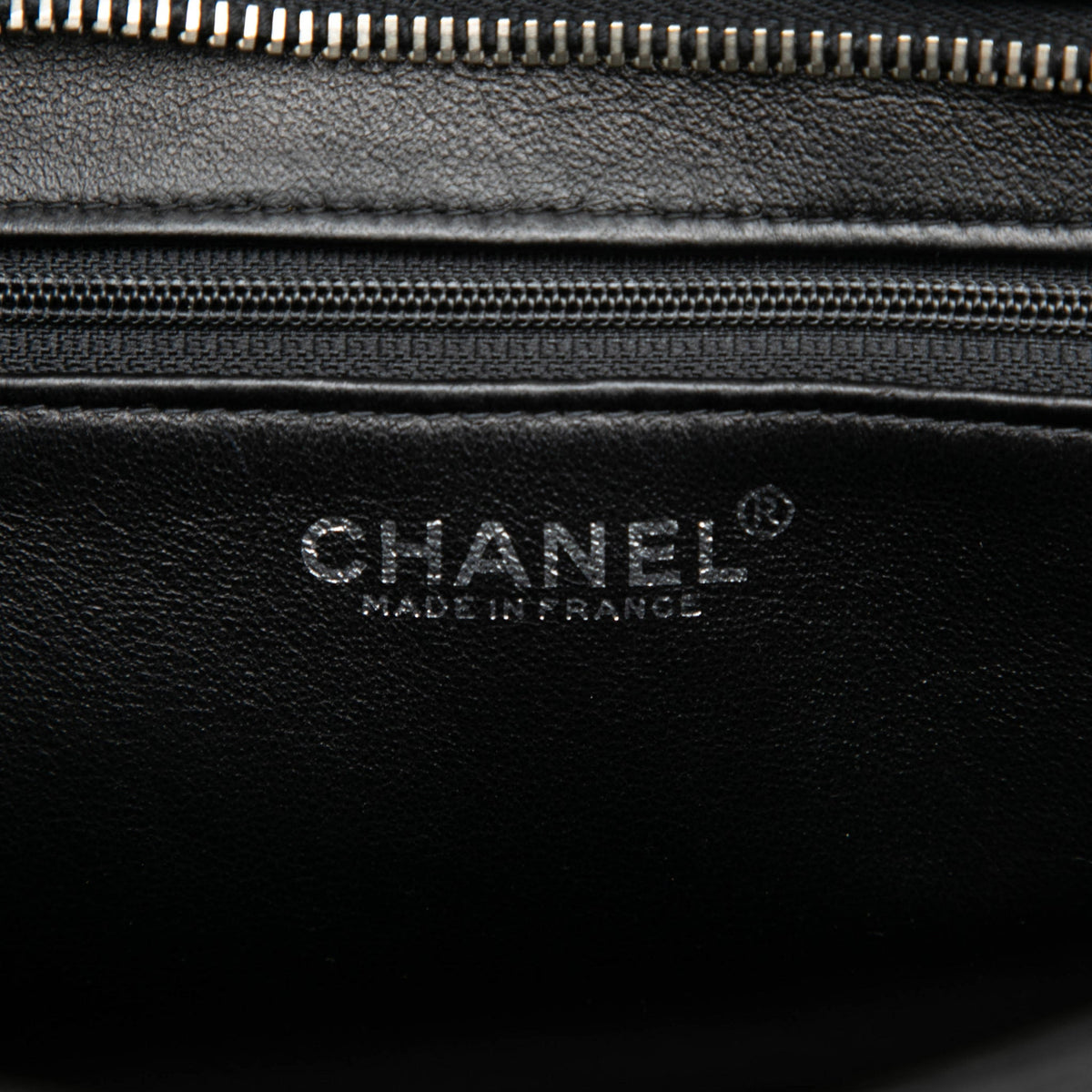 Second hand Chanel Vintage Medallion Caviar Leather Quilted Tote Handbag Black - Tabita Bags