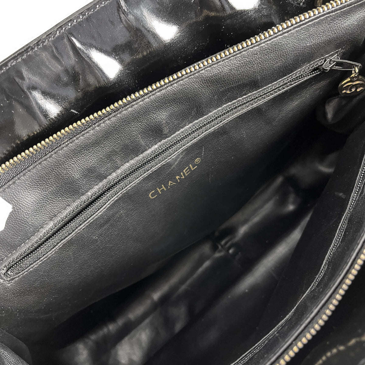 Second hand Chanel Vintage Shoulder Quilted Lambskin Trunk Handbag Black - Tabita Bags