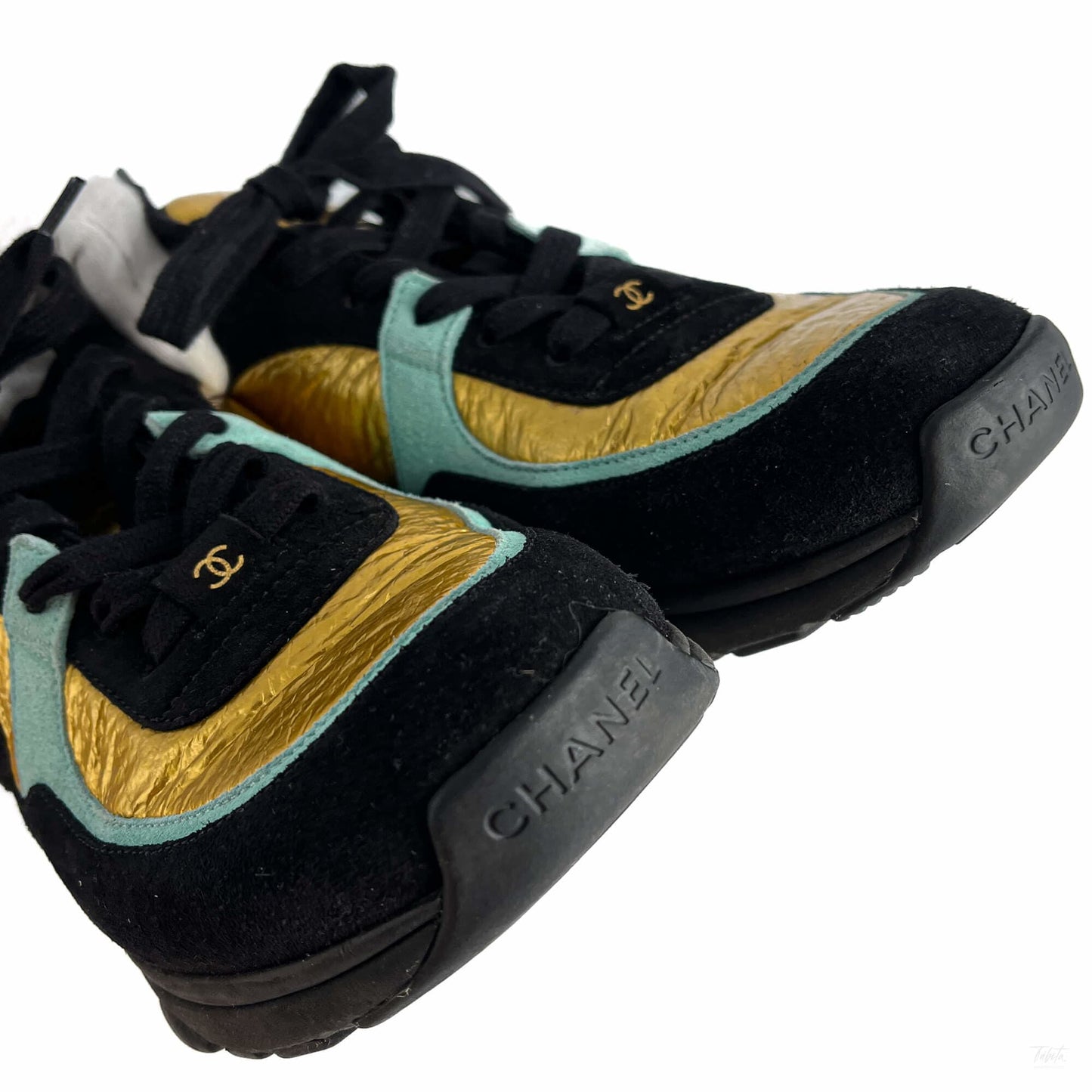 Second hand Chanel Wmns Suede Sneakers 38 Turquoise & Gold - Tabita Bags