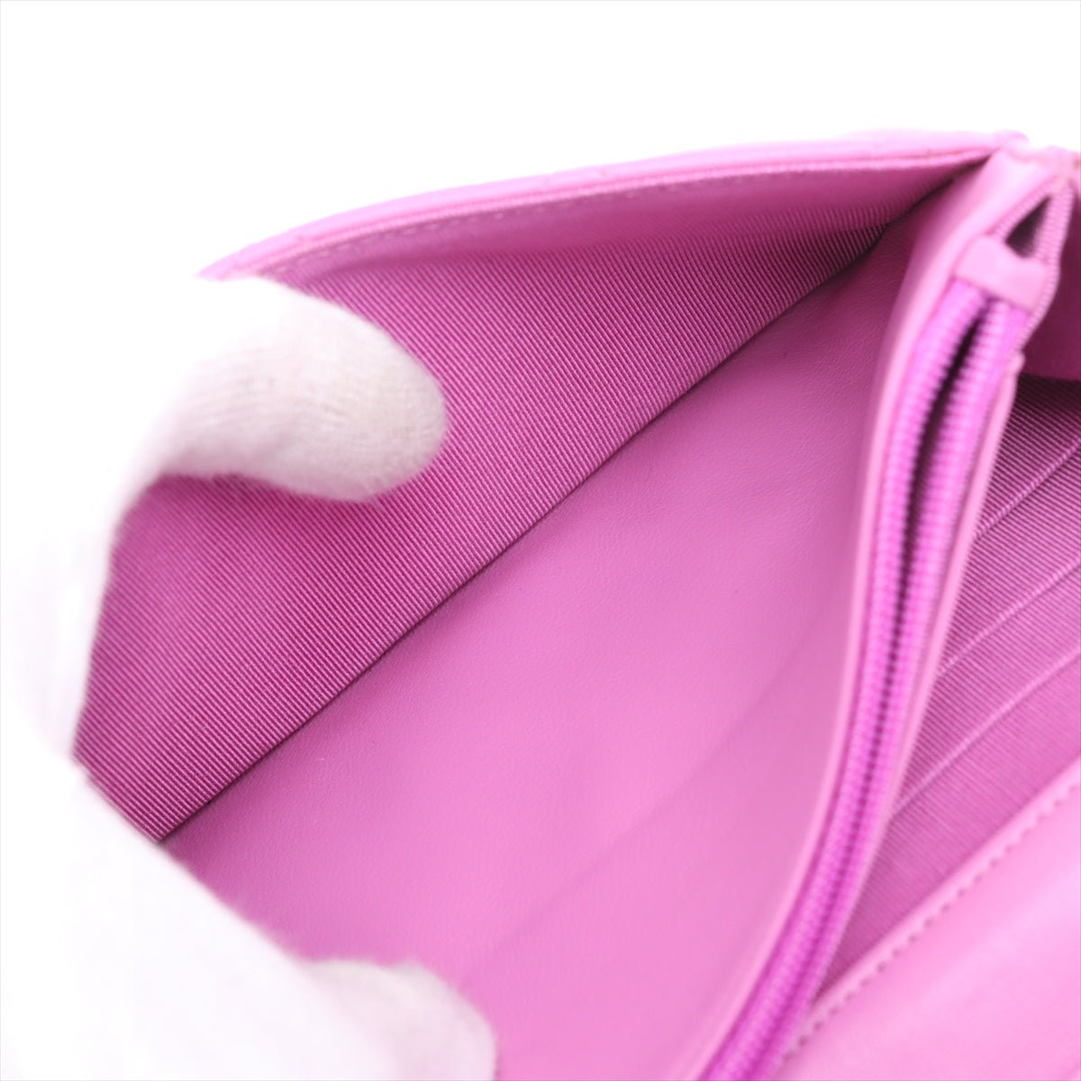 Second hand Chanel WOC Lambskin Leather Quilted Flap Crossbody Pink - Tabita Bags