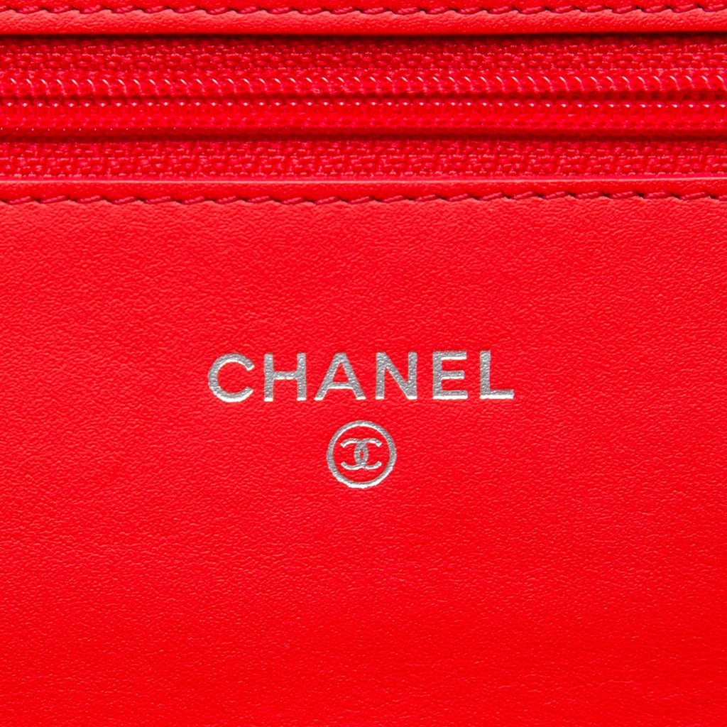 Second hand Chanel WOC Patent Leather Quilted Flap Crossbody Red - Tabita Bags