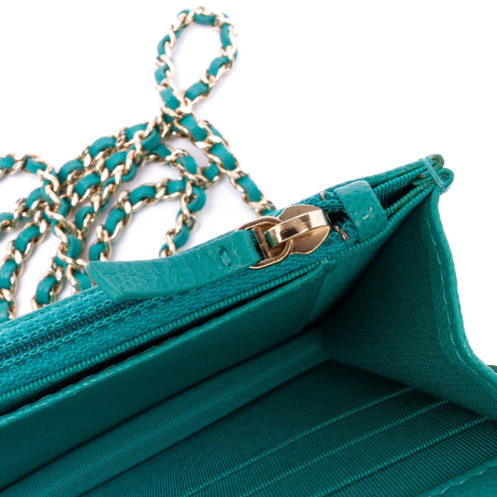 Second hand Chanel WOC Quilted Caviar Leather 2 - Ways Flap Bag Green - Tabita Bags