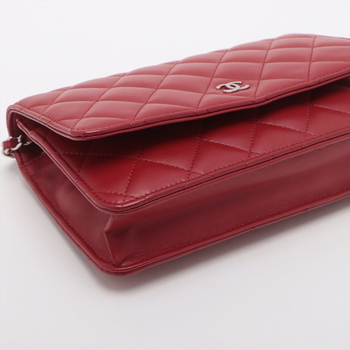 Second hand Chanel WOC Quilted Lambskin Leather 2 - Ways Flap Crossbody Raspberry Red - Tabita Bags