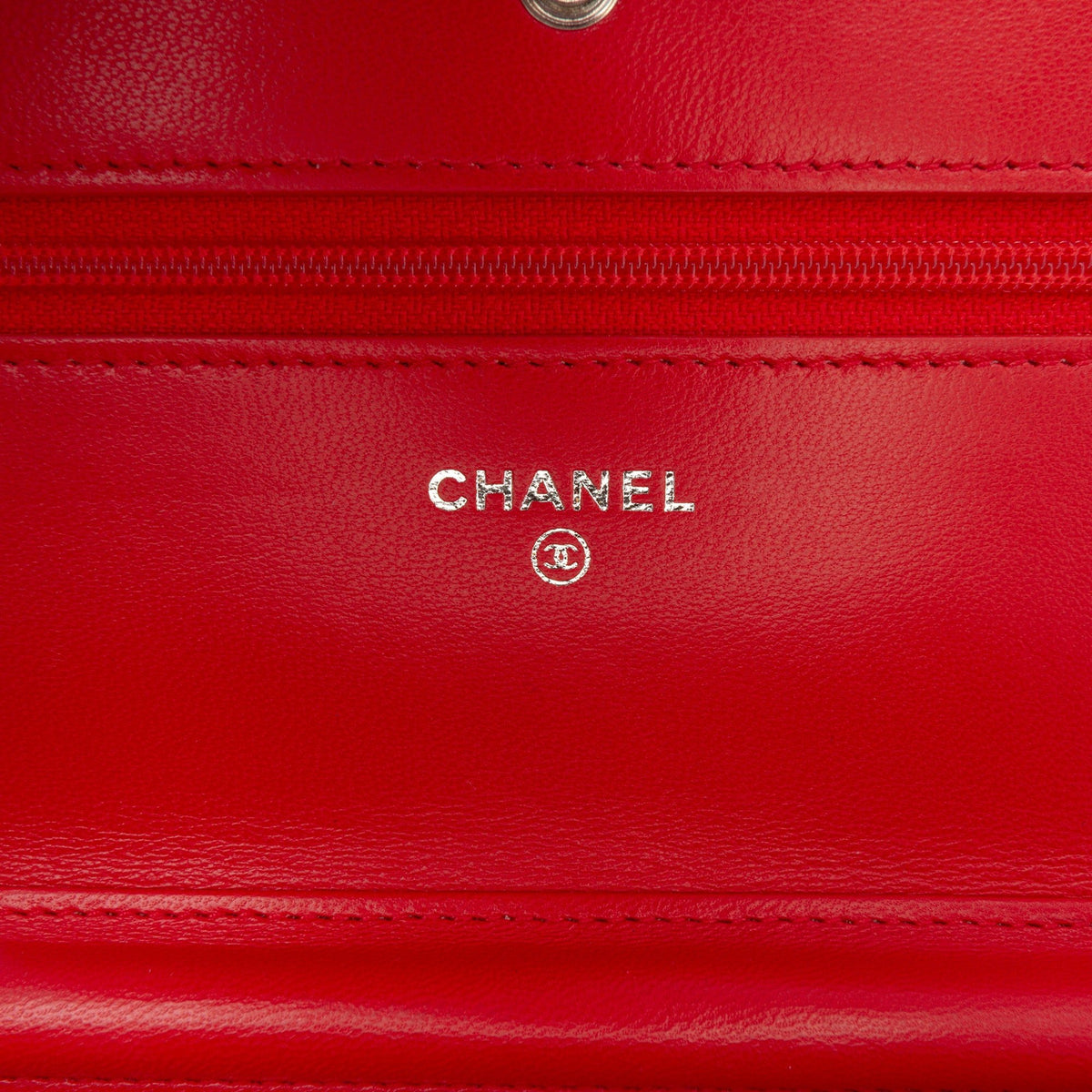 Second hand Chanel WOC Quilted Lambskin Leather 2 - Ways Flap Crossbody Red - Tabita Bags