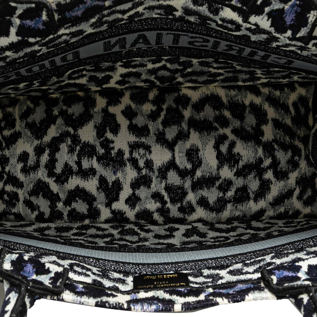 Second hand Dior Book Tote Medium Canvas Embroidery Handbag Mizza - Tabita Bags
