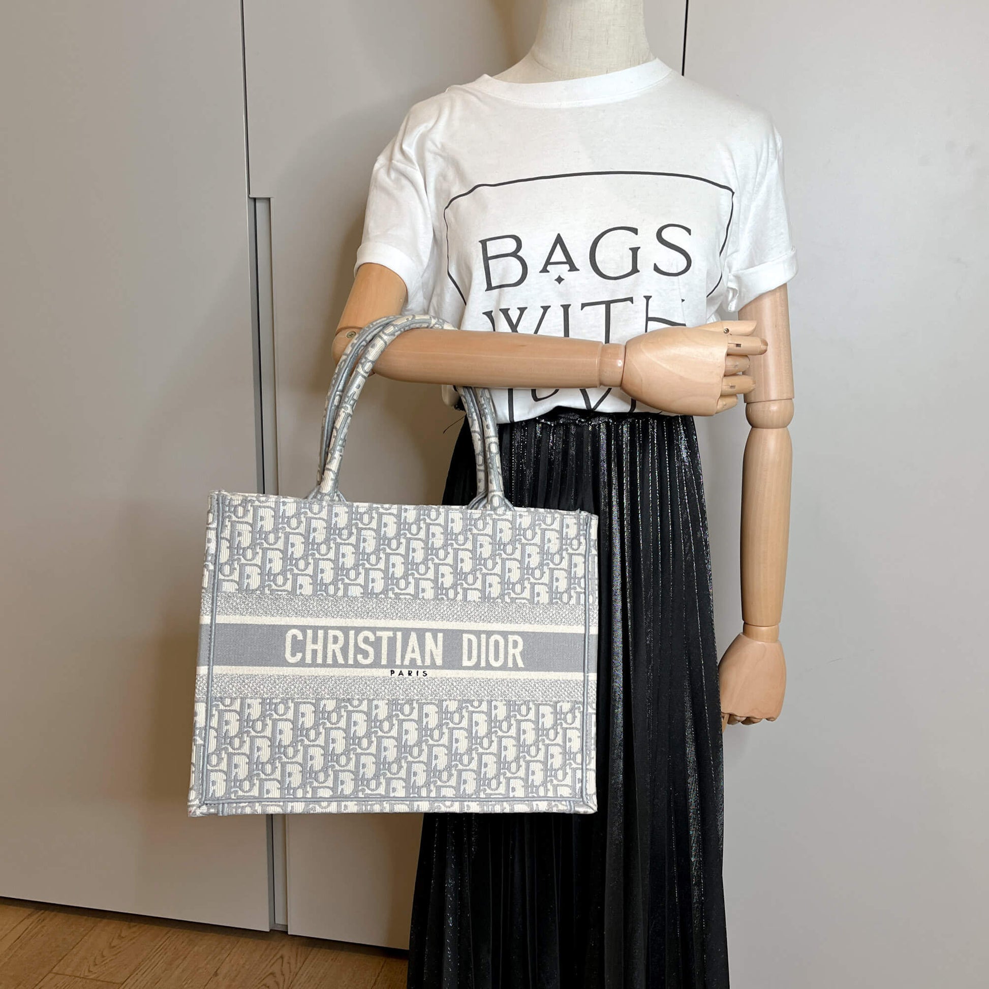 Book Tote Borsa in Tela Ricamata Media Dior Oblique Grigia