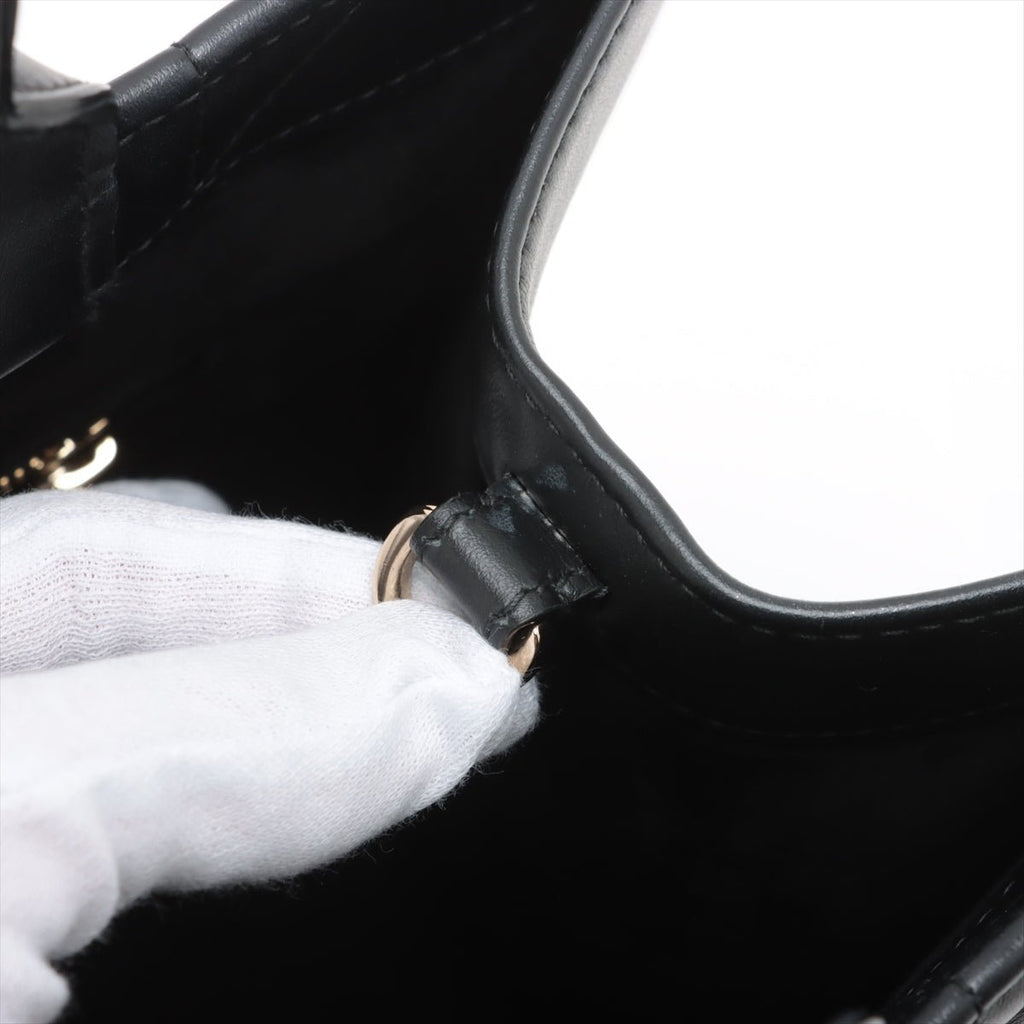 Second hand Dior Book Tote Medium Leather Macrocannage Handbag Black - Tabita Bags