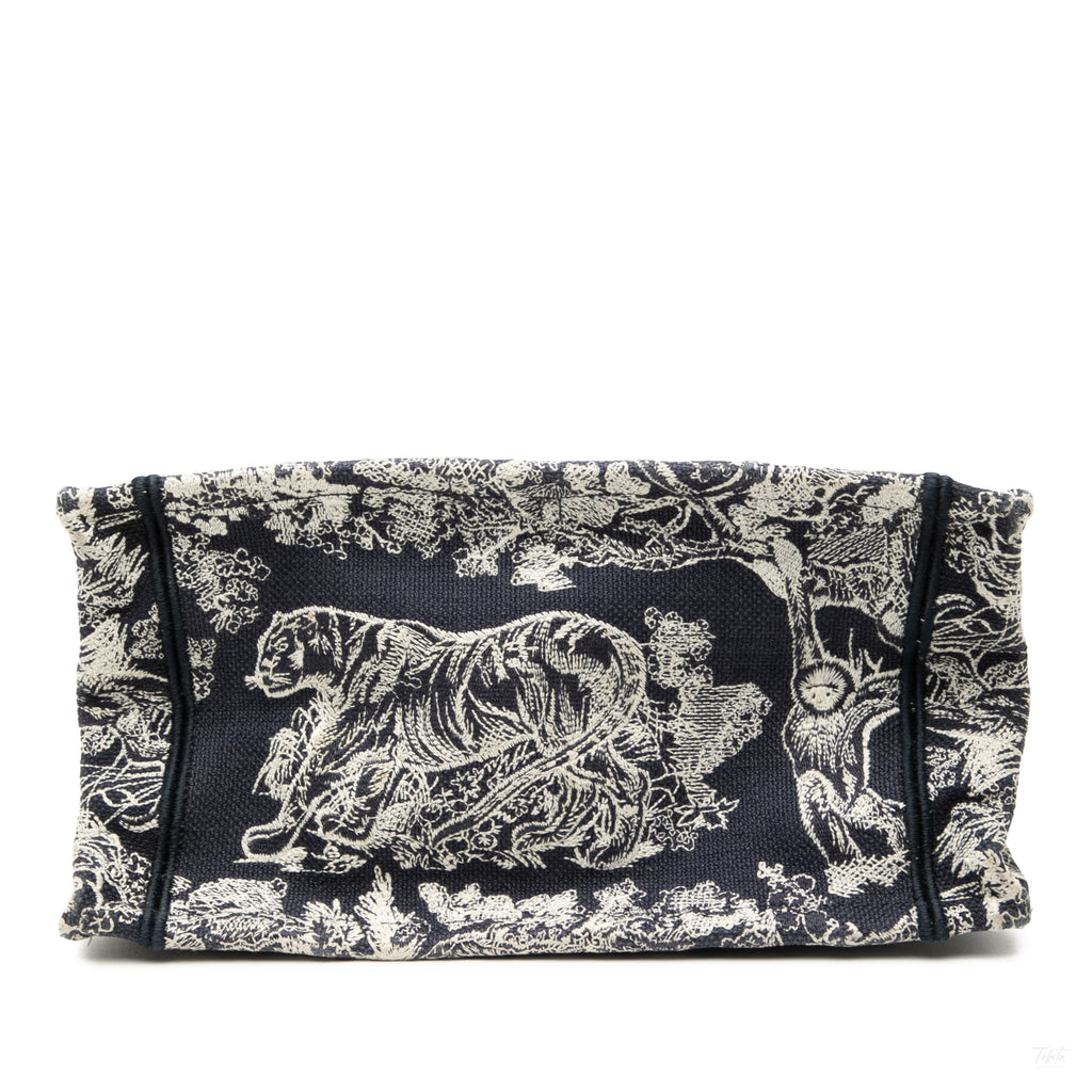 Second hand Dior Book Tote Small Embroidery Canvas Tote Bag Dioriviera Toile De Jouy Blue - Tabita Bags