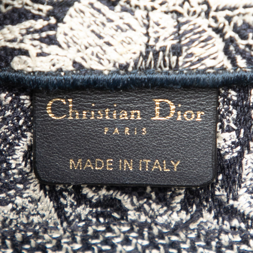 Second hand Dior Book Tote Small Embroidery Canvas Tote Bag Dioriviera Toile De Jouy Blue - Tabita Bags