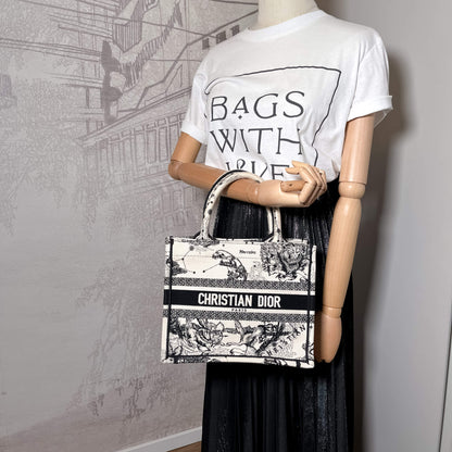 Second hand Dior Book Tote Small Embroidery Canvas Tote Bag Zodiac Black - Tabita Bags