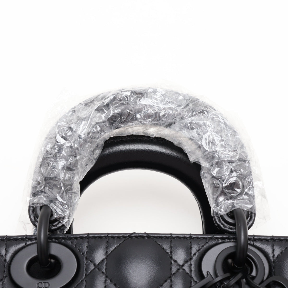 Second hand Dior Lady D-Joy Small Calfskin & Patent Cannage Top-handle Handbag Black - Tabita Bags