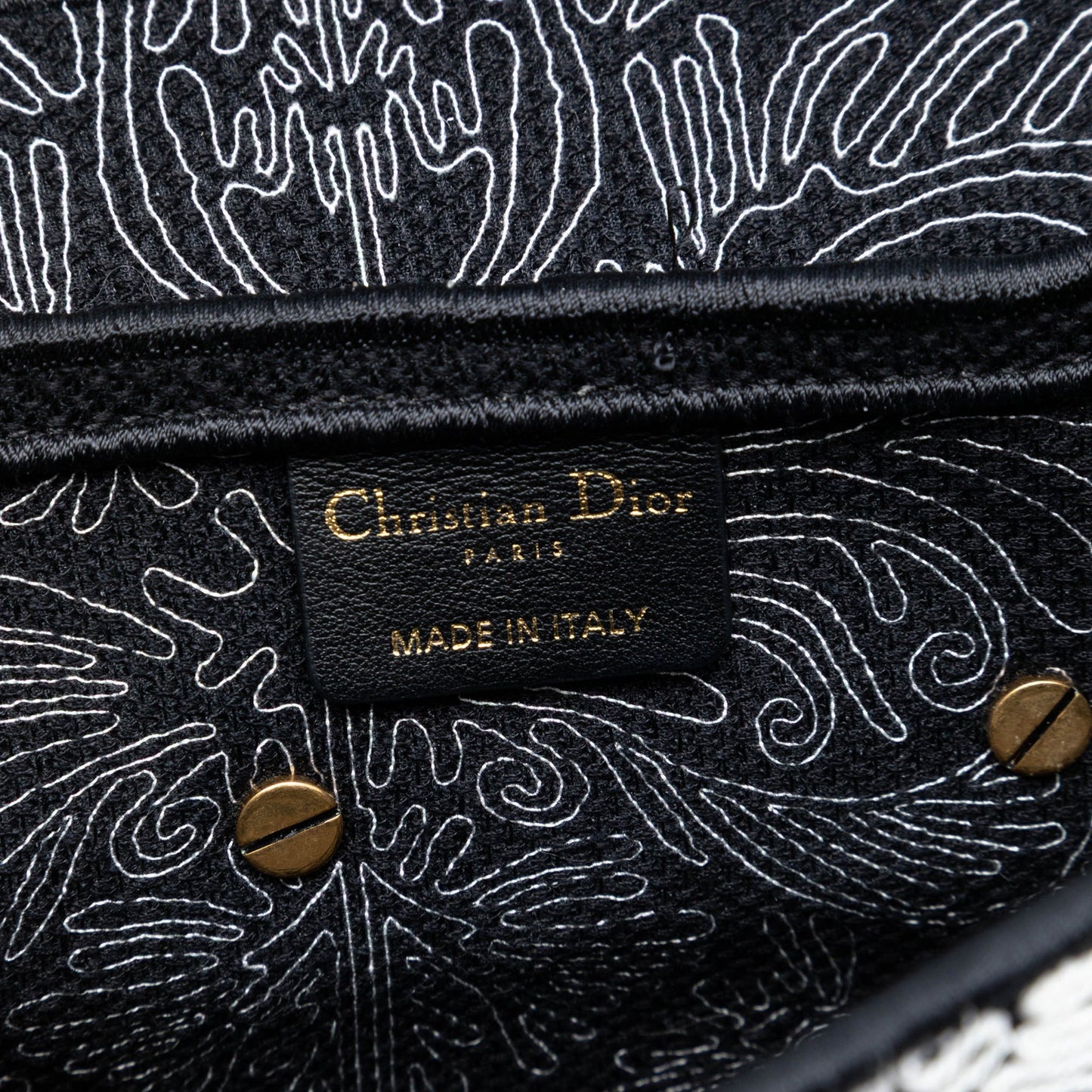 Second hand Dior Saddle Canvas No Strap Handbag Ornamental Cornely Black - Tabita Bags