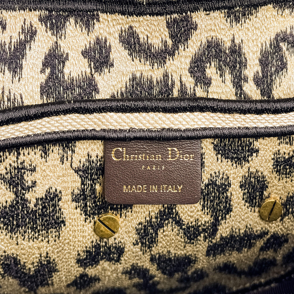 Second hand Dior Saddle Canvas Saddle Handbag No Strap Black Mizza Embroidery Animal Print - Tabita Bags