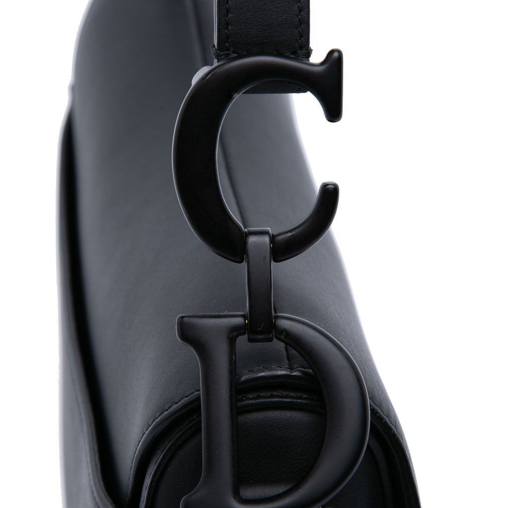 Second hand Dior Saddle Grained Calfskin Leather No Strap Handbag Black - Tabita Bags