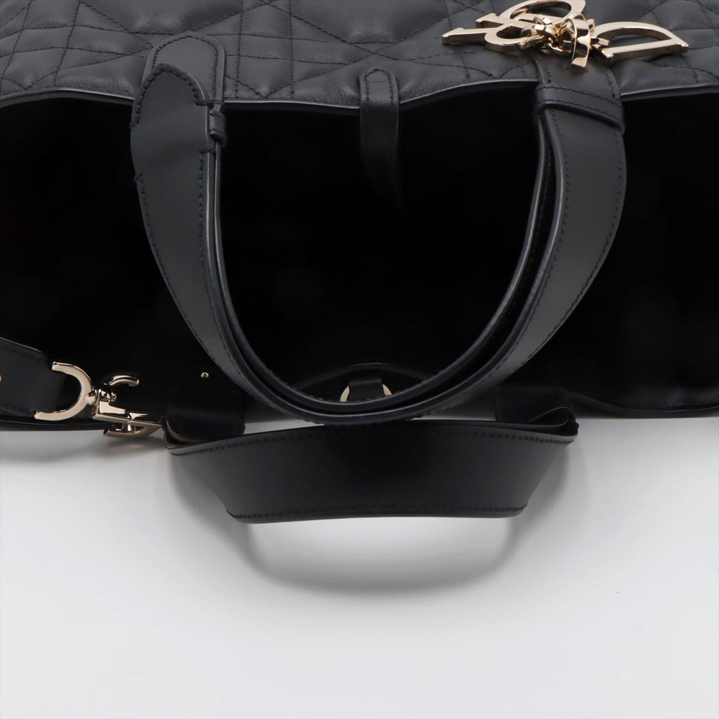 Second hand Dior Toujours Medium Calfskin Leather Macrocannage Pouch Tote Handbag Black - Tabita Bags