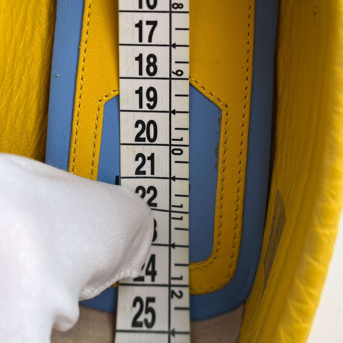 Second hand Fendi Baguette Leather Loafer 38 1/2 Yellow - Tabita Bags