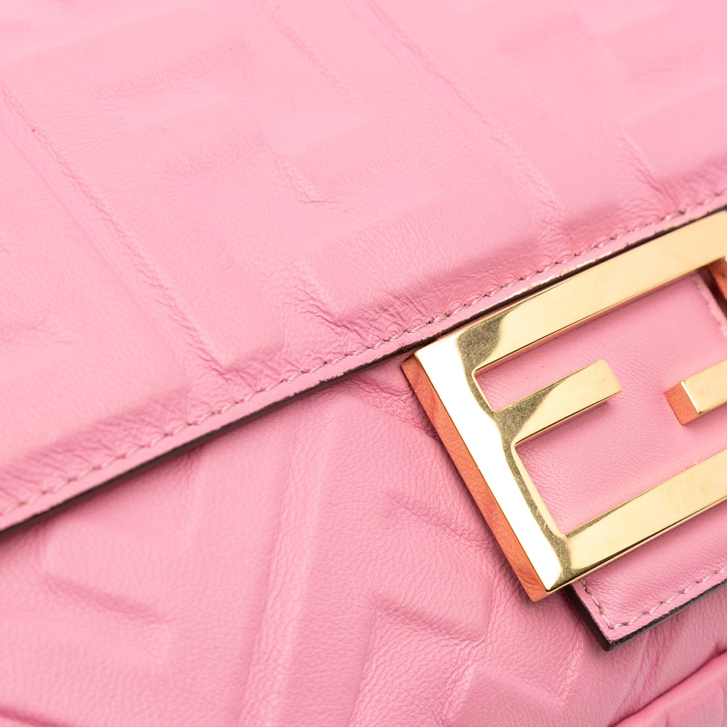 Second hand Fendi Zucca Medium Leather Shoulder Bag Pink - Tabita Bags