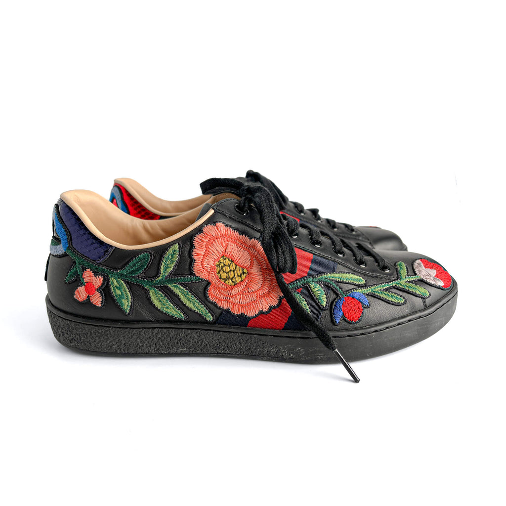Second hand Gucci Ace Floral Embroidered Striped Leather Sneakers 40 Black - Tabita Bags
