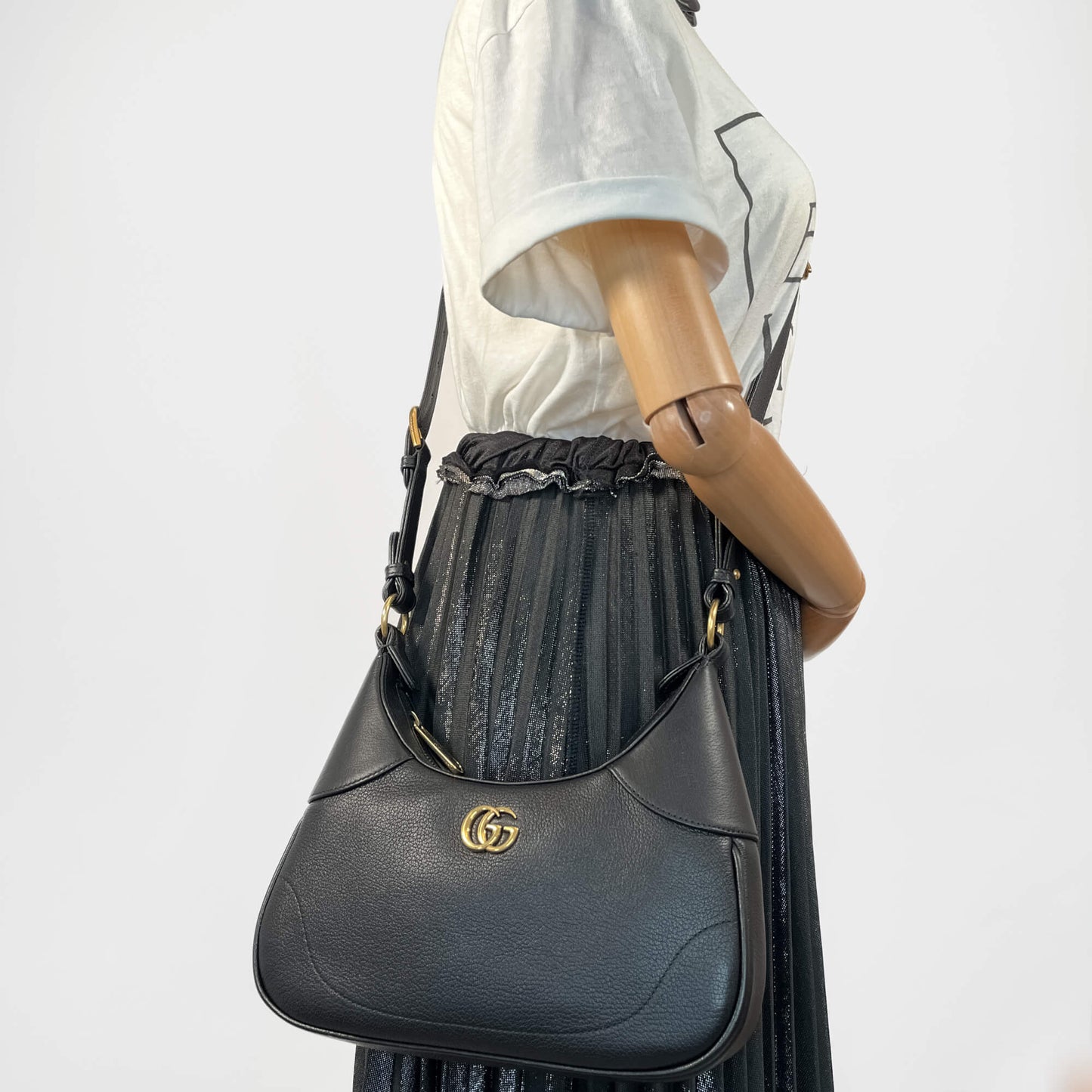 Second hand Gucci Aphrodite Small Leather 2 - Ways Hobo Shoulder Bag Black - Tabita Bags