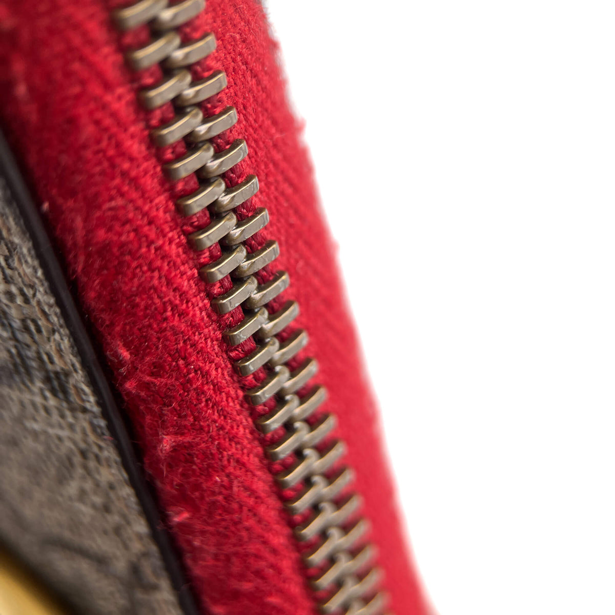Second hand Gucci Cherry Canvas Long Zip Around Wallet GG Supreme - Tabita Bags