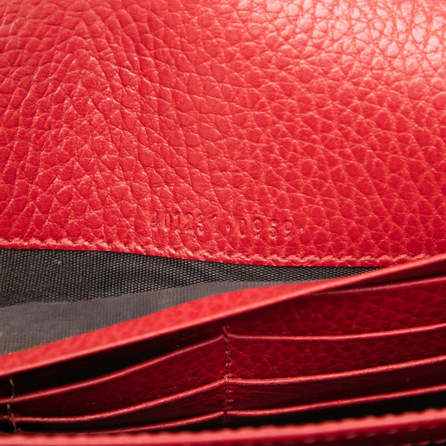 Second hand Gucci Dionysus Mini Leather Wallet on Chain Handbag Red - Tabita Bags