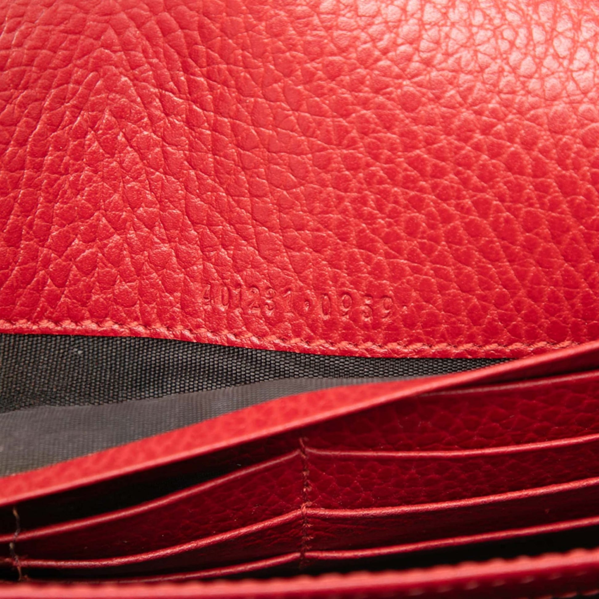 Second hand Gucci Dionysus Mini Leather Wallet on Chain Handbag Red - Tabita Bags