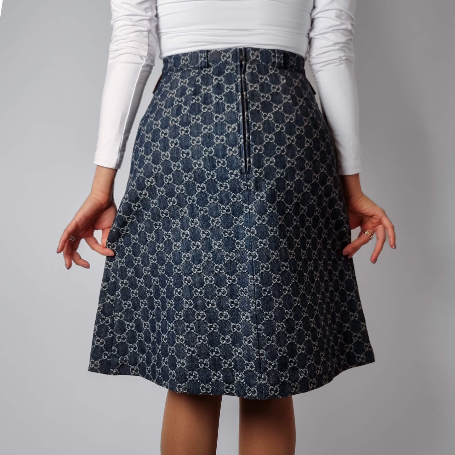 Second hand Gucci GG jacquard Midi GG Denim Skirt 40 Blue - Tabita Bags