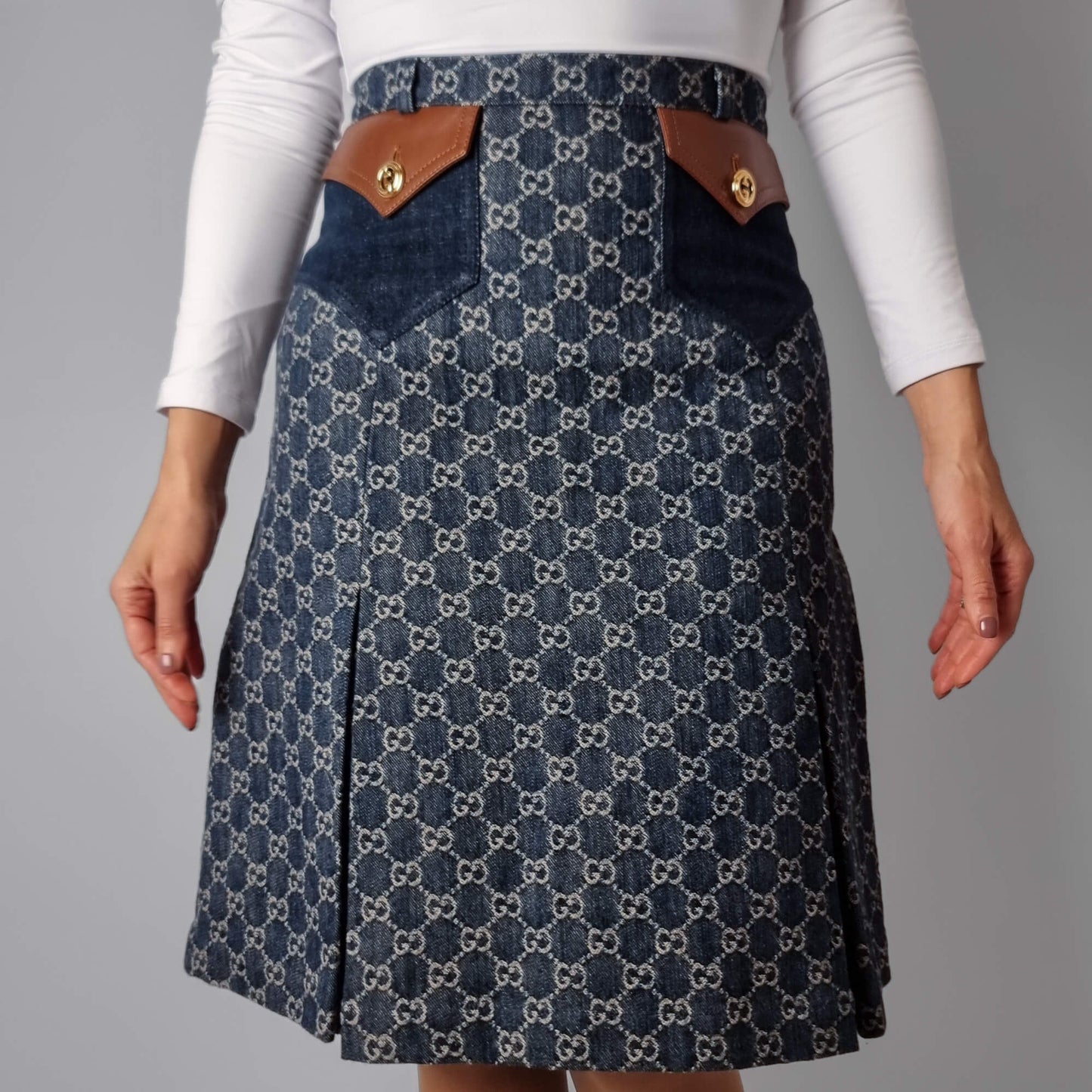 Second hand Gucci GG jacquard Midi GG Denim Skirt 40 Blue - Tabita Bags