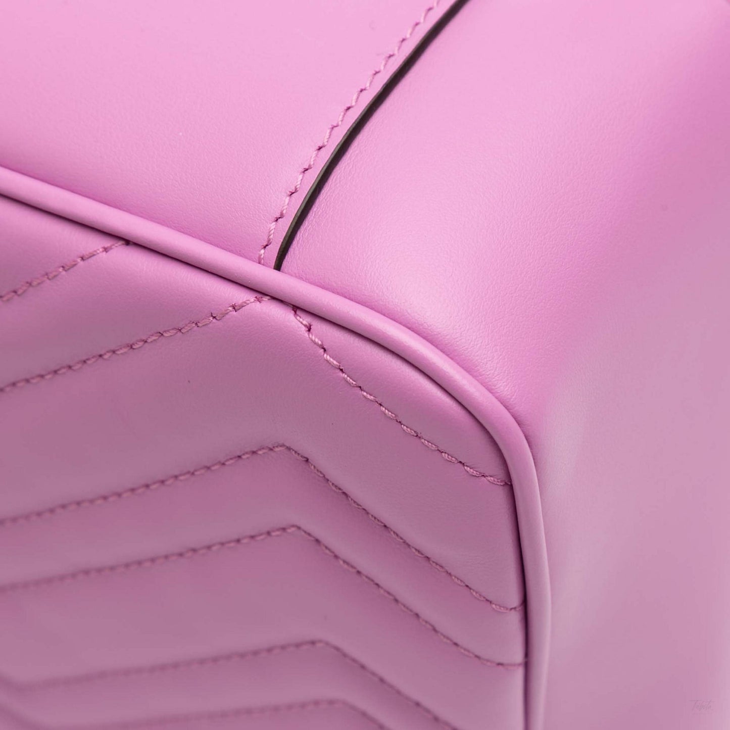 Second hand Gucci GG Marmont Large Leather Chevron Flap Shoulder Bag Pink - Tabita Bags