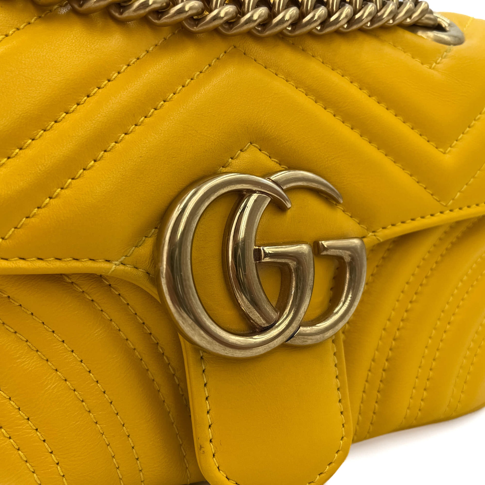 Second hand Gucci GG Marmont Mini Chevron Leather Flap Bag Yellow - Tabita Bags