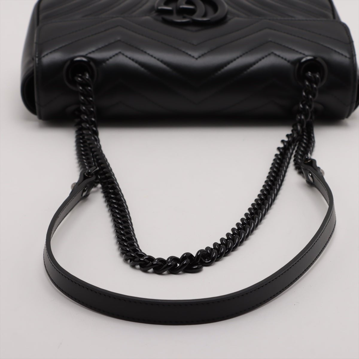 Second hand Gucci GG Marmont Small Chevron Leather Flap Bag Black - Tabita Bags