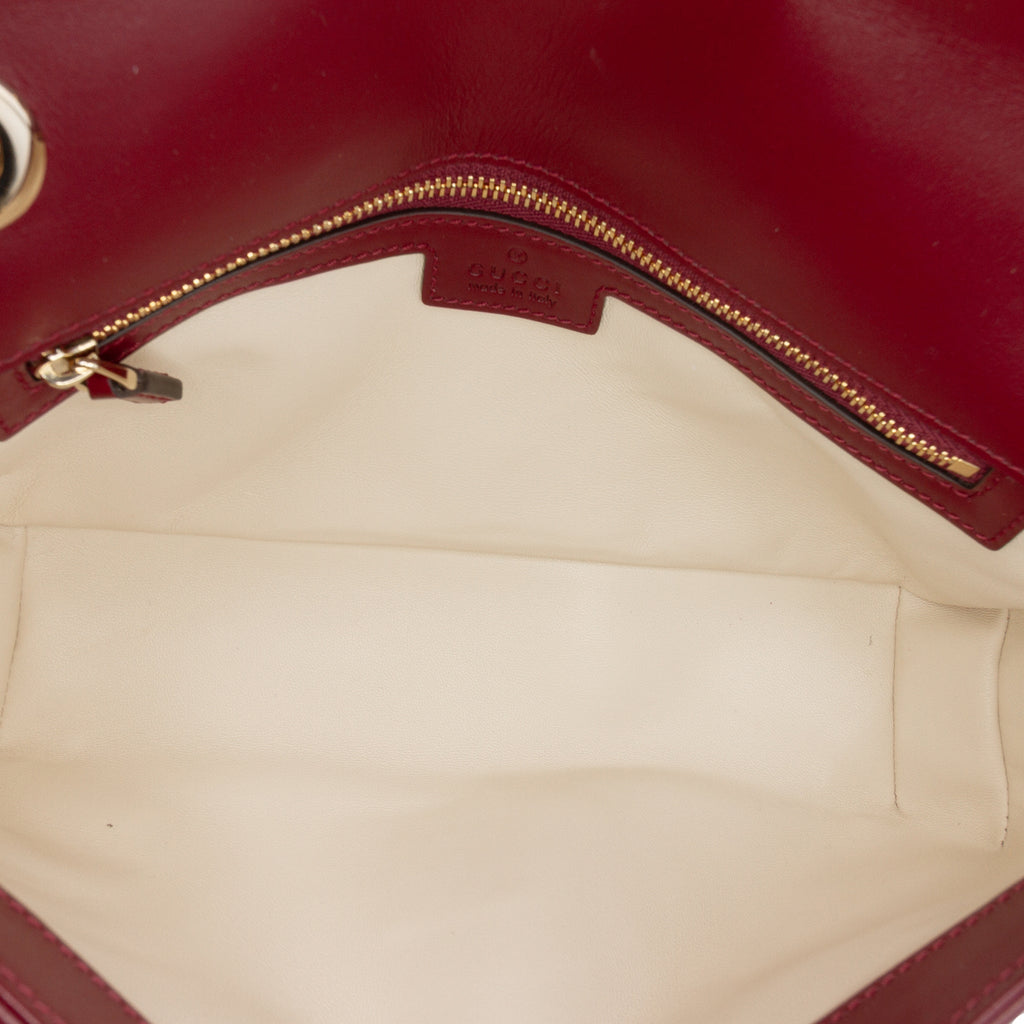 Second hand Gucci GG Marmont Small Chevron Leather Flap Bag Red - Tabita Bags