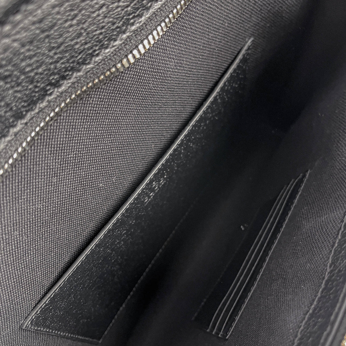 Second hand Gucci Interlocking Leather Messenger Crossbody Black - Tabita Bags