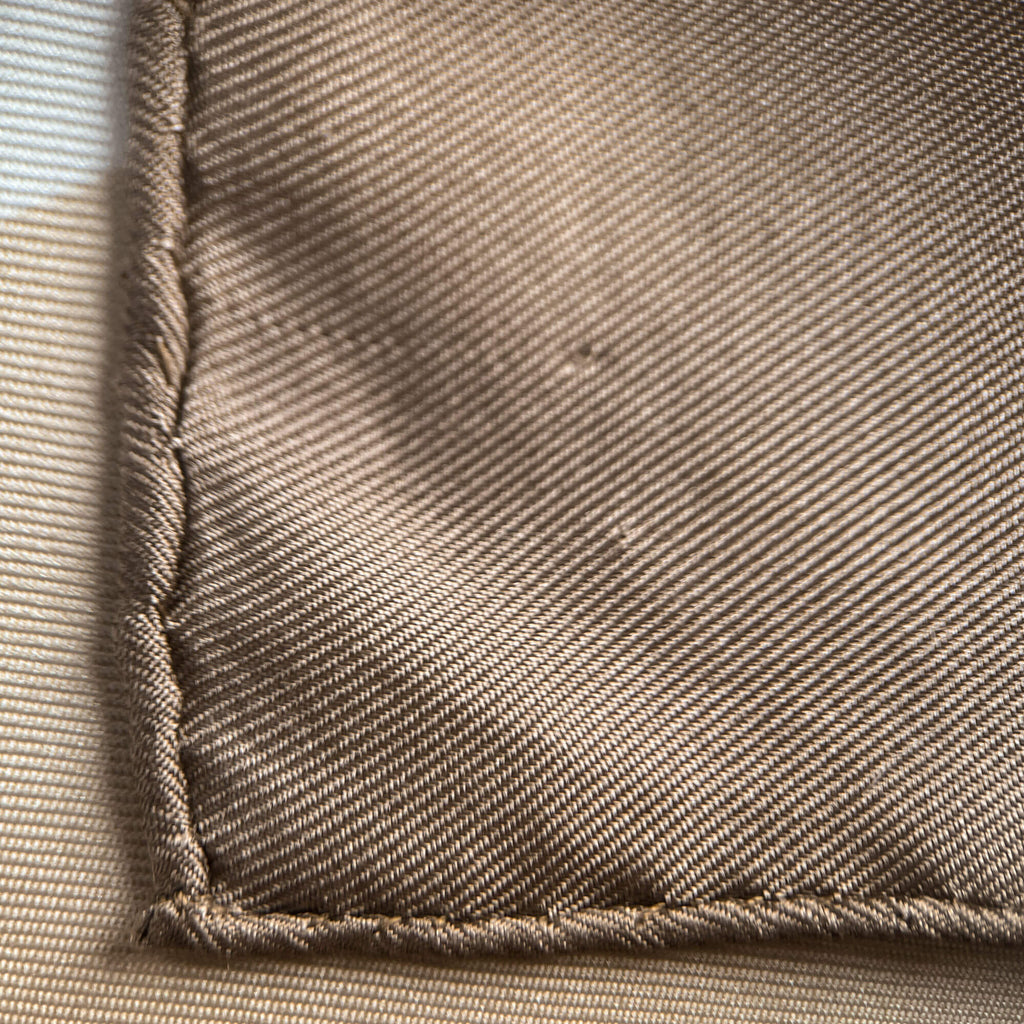 Second hand Gucci Interlocking Silk Foulard Bicolor - Tabita Bags
