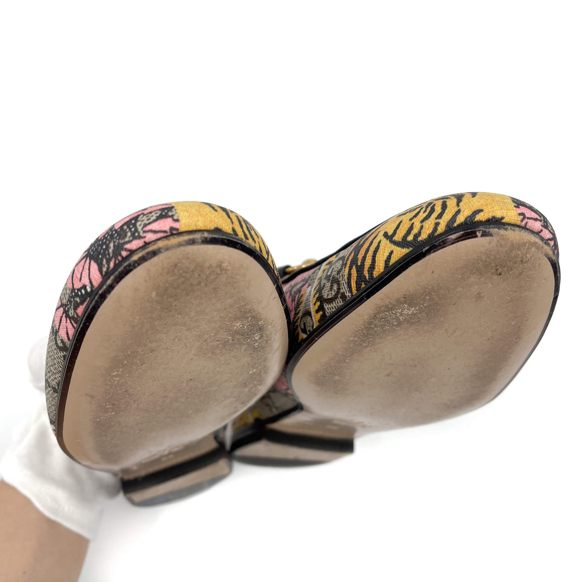 Second hand Gucci Princetown Canvas Flat Slippers 38 GG Supreme Tiger & Floral Print - Tabita Bags