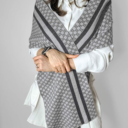 Second hand Gucci Scarve GG Wool - Tabita Bags