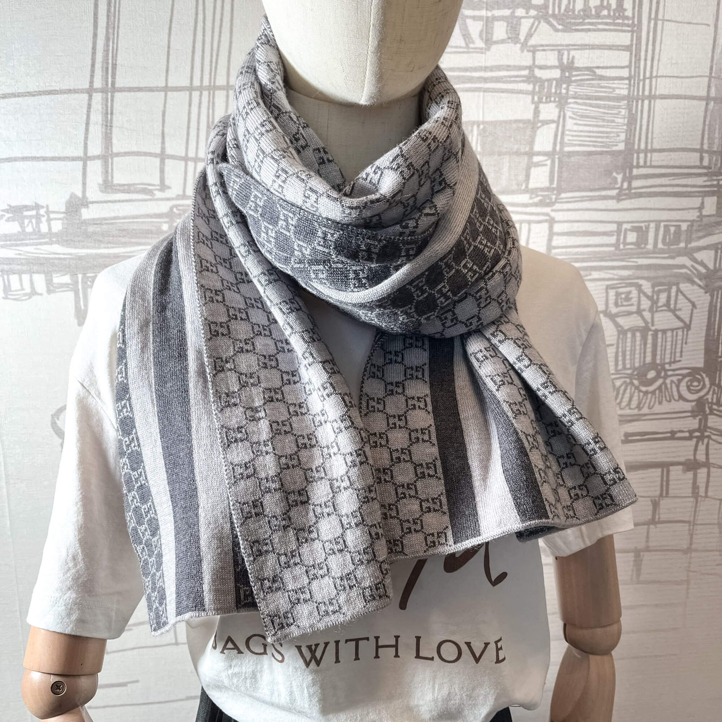 Second hand Gucci Scarve GG Wool GG Grey - Tabita Bags