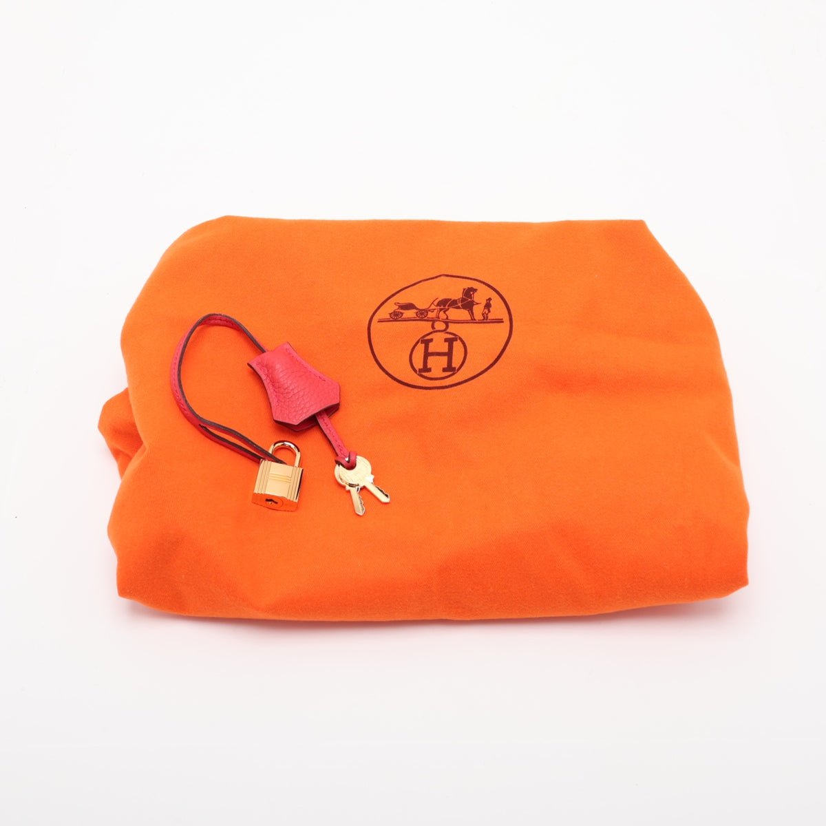 Second hand Hermes Bolide 31 Taurillon Clemence Leather Shoulder Bag Rouge de Coeur - Tabita Bags