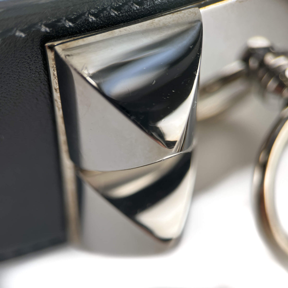 Second hand Hermes Collier de Chien 50 Leather Wide Belt 65 Black - Tabita Bags