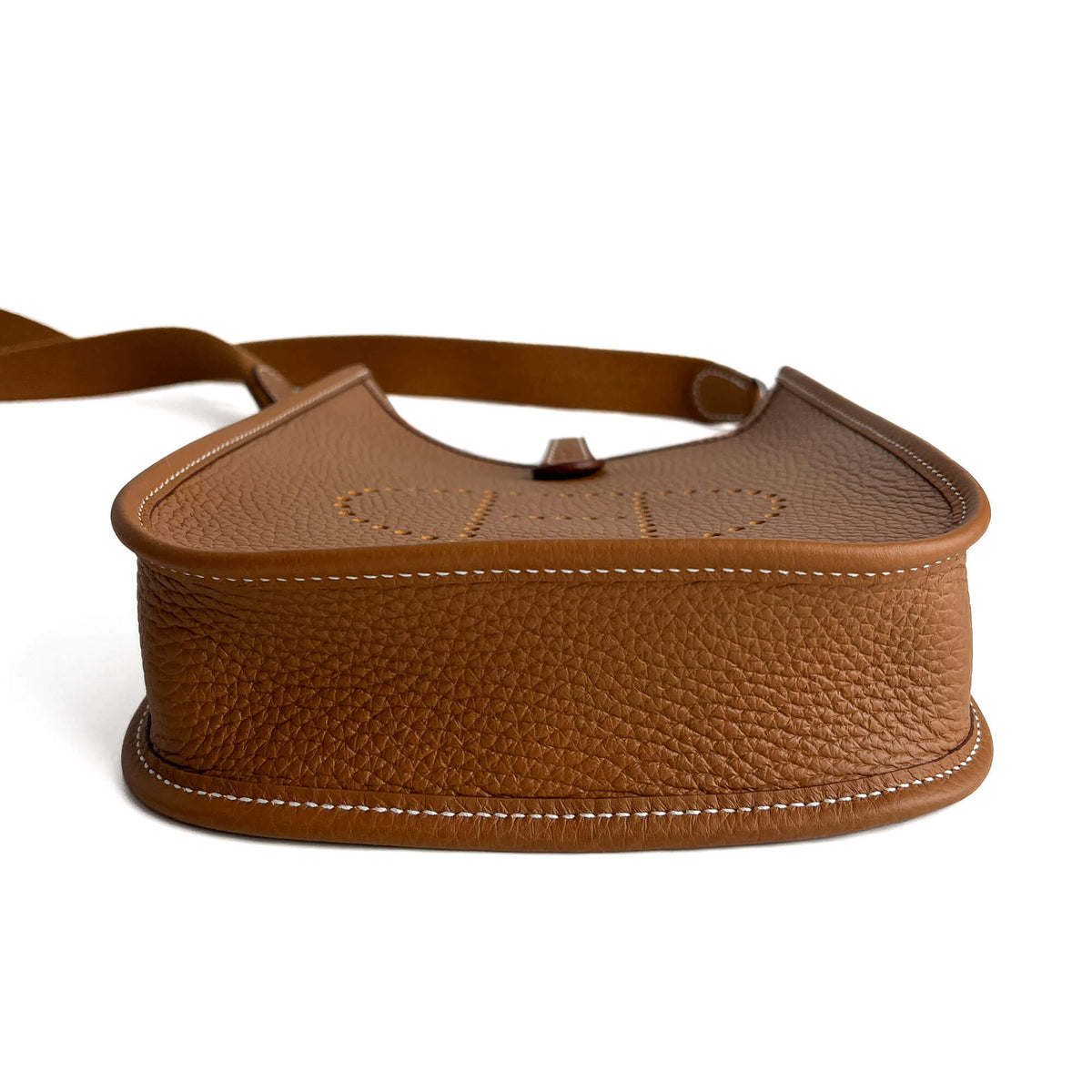 Second hand Hermes Evelyne 16 TPM Amazone Taurillon Clemence Leather Hobo Bag Gold - Tabita Bags