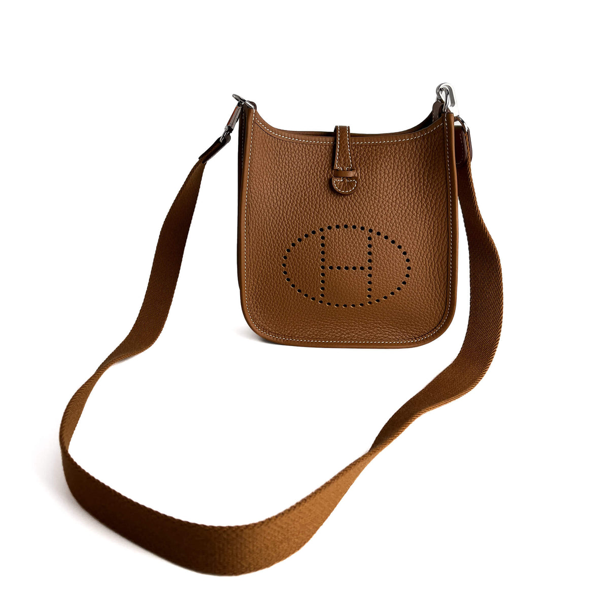 Second hand Hermes Evelyne 16 TPM Amazone Taurillon Clemence Leather Hobo Bag Gold - Tabita Bags