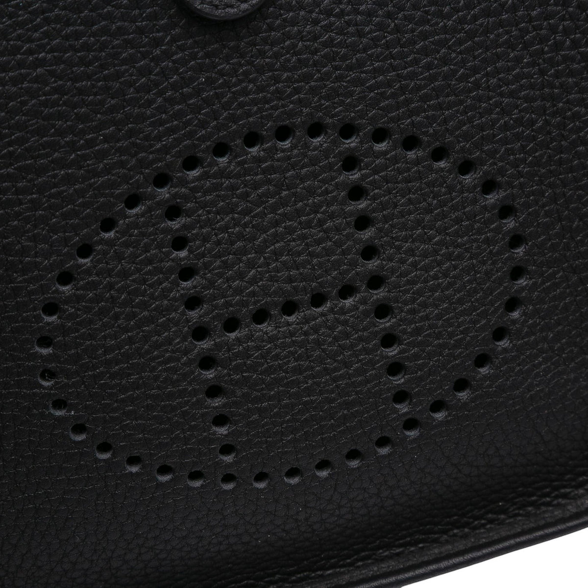 Second hand Hermes Evelyne 16 TPM Taurillon Clemence Leather Amazone Hobo Crossbody Noir - Tabita Bags